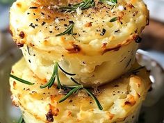 Golden Garlic Parmesan Mashed Potato Cups: The Perfect Bite-Sized Side Dish! - NewsBreak Mashed Potato Cups, Garlic Parmesan Mashed Potatoes, Potato Cups, Peach Cobbler Muffins, Chicken Gnocchi Soup Recipe, Gnocchi Recipes Soup, Parmesan Mashed Potatoes, Asparagus Casserole, Unique Appetizers