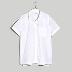 Crafted From Our Airy Signature Poplin, This Oversized Button-Down Shirt Is Oh So Breezy With Easy Short Sleeves And Slits Along The Sides. Oversized Fit. 100% Cotton Armpit To Armpit 21” Top Middle Of Shoulder To Hem 25” Slits On Sides 5” Designed To Hit At High Hip Or Below. Please Ask All Questions Prior To Purchase For A Pleasant Transaction, Thanks! Button Back Shirt, Oversized Button Down Shirt, Front Tie Shirt, Fit Body, Button Front Shirt, High Point, Oversized Shirt, Oversized Fits, Madewell