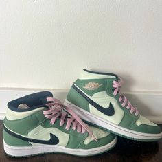 Used Women’s Air Jordans! Used But I’m Good Condition And Cleaned! Green Nike Shoes, Wmns Air Jordan 1, Air Jordan 1 Mid Se, Nike Green, Air Jordan 1 Mid, Jordan 1 Mid, Air Jordan 1, Jordan 1, Womens Shoes Sneakers