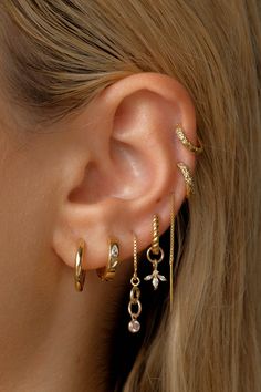 Eat Stack, Inexpensive Jewelry, Cool Ear Piercings, Earrings Aesthetic, Stacked Earrings, Ear Stack, Solid Gold Earrings