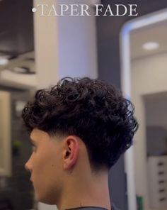 Low Fade Curly Hair, Curly Hair Taper, Faded Haircut, Curly Taper Fade, Hair Types Men, Very Short Hair Men, Haircut Ideas Trendy, Taper Fade Short Hair, Fade Haircut Curly Hair