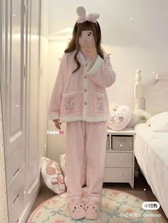 Y2k Lounge Outfits, Pajamas Cute Aesthetic, Cutecore Pajamas, Cute Pink Pjs, Coquette Pjs, Cute Pjs Aesthetic, Homewear Outfit, Pajamas Aesthetic