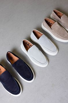 Men loafers outfit inspiration Casual Formal Shoes For Men, Summer Loafers, Men Loafers Outfit Casual, Loafers For Men, Summer Loafers Mens, Mocassin Outfit Men, Summer Shoes Men, Men’s Loafers, Mens Loafers