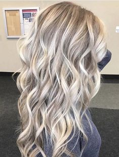 Blonde 2024, Styles For Medium Length Hair, Week Inspiration, Perfect Blonde Hair, Bright Blonde Hair, Grey Blonde Hair, Fall Blonde Hair, Inspiration Journal