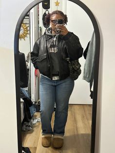 Midsize Tomboy Fashion, Mid Size Fits, Plus Winter Outfits, Long Sleeve Outfit Ideas, 90s Skater Fashion, Outfits For Black Women, Black Sweater Outfit, Carpet Outfits, Plus Size Baddie Outfits