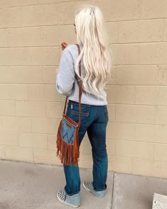 Cute Comfy Western Outfits, Comfy Western Outfits Winter, Cinch Jeans Women Outfit, Comfy Western Outfits, Winter Western Outfits, Western Winter Outfits, Punchy Western Outfits, Punchy Outfits