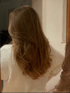 Brown Hair Inspo, Blowout Hair, Hair Stylies, Long Hair Cuts, Medium Length Hair Cuts