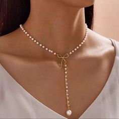 Pearls And Bow Trend Necklace Trending Necklaces, Collar Chain, Sparkle Necklace, Bow Jewelry, Girl Jewelry, Pearl Choker Necklace, Trendy Necklaces, Chain Choker Necklace, Mood Tracker