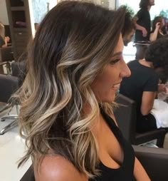 Best hair color for Brunettes . @AMAJORSTYLIST IS A AGENCY REPRESENTED CELEBRITY HAIR STYLIST WORKING AT THE PAD SALON 561-562-5525 AND AT STUDIO 58 SALON ZIONSVILLE, IN 317-873-3555. SPECIALIZING IN NATURAL BEADED ROW, KLIX, EASIHAIR PRO EXTENTIONS, CORRECTIVE HAIR COLOR AND HAIRCUTS. Short Hair Balayage, Trendy Hair Color, Dark Roots, Hair Color Dark