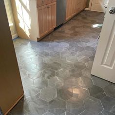 the kitchen floor is clean and ready to be used as a new countertop area