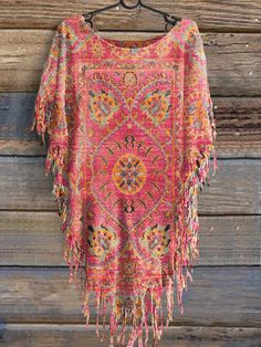 Women's Vintage Floral Totem Print Punk Hippie Batwing Tussle Fringes Poncho T-Shirt Boho Chic Style Outfits, Chic Style Outfits, Free To Be Me, Thoughts On Life, Poncho Dress, Fringed Poncho, Shawl Crochet, Boho Chic Style, Boho Shirts