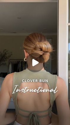 Nichole Ciotti on Instagram: "How to create my clover bun 💁‍♀️

Start by securing your hair into a ponytail using a stretchy hair tie.

Pull out a section of the hair tie and insert your thumb and index finger through it.

Wrap the ponytail around your index finger and pull it through the hair tie.

Repeat this step using the remaining ponytail.

Pull out a section of the hair tie, slide your thumb and index finger through it, then wrap the ponytail around your finger.

Begin pulling the hair through the hair tie, but stop when you get near the ends to create a mini bun.

All together you now have three mini buns.

Finally, give them a gentle tug to fluff them up just the way you like.

I love this hairstyle and it reminds of a three leaf clover. ☘️ 

#hair #hairtutorial #updo #hairstyles Clover Bun Tutorial, How To Tie A Bun, Clover Bun, Hairstyles With One Hair Tie, How To Tie Hair, Formal Hairdos, School Hair