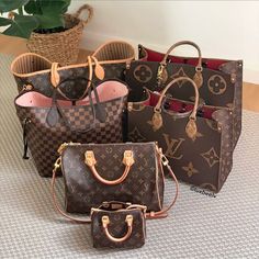 Τσάντες Louis Vuitton, Louis Vuitton Purses, Louis Vuitton Taschen, Pochette Louis Vuitton, Sac Louis Vuitton, Fake Designer Bags, Luxury Bags Collection, Luxury Purses