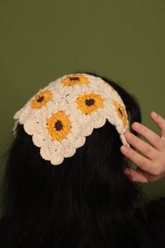 // Sunflower Crochet Bandana, Flower Hair Kerchief, Boho Hair Scarf, Floral Head Band, Crochet Hair Accessory, Valentine's Day Gift For Her // Crochet Bandana Flower, Head Band Crochet, Boho Hair Scarf, Hair Kerchief, Kerchief Hair, Sunflower Crochet, Crochet Bandana, Crochet Hair Accessories, Boho Hair