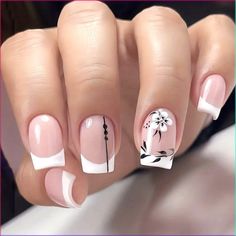 Christmas Nail Art Inspiration for Short Nails Step Up Your Christmas 2023 | Winter Nail Inspo Attractive Nails, Nail Art Blanc, Vintage Nail Art, Fake Nails Long, August Nails, Latest Nail Trends, Nail Tape, French Manicures