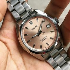 Seiko Sarb, Timepiece Design, Dream Watches, Best Watches For Men, Mens Fashion Streetwear, Two Tone Watch, Mother Pearl