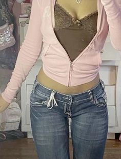 Scene Pink Outfit, Mcbling Fashion, 2000s Outfit, 2000 Fashion, 2000s Outfits, Outfit Inspo Casual, 2000s Fashion Outfits, Streetwear Fashion Women, Outfit Inspo Fall