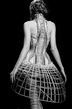 jean paul gaultier 2010 Couture, Cage Skirt, Architectural Fashion, Paul Gaultier Spring, Sculptural Fashion, 3d Fashion, Futuristic Fashion, Paul Gaultier, Mode Vintage