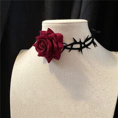 Thorny Rose, Rosé Halloween, Rose Choker, Creative Necklace, Shree Radhe, Cosplay Jewelry, Rose Fabric, Goth Jewelry