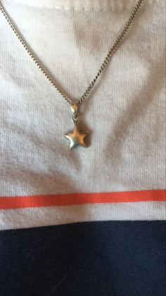 Jewelry Aesthetic Silver And Gold, Stargirl Jewelry, Star Jewelry Aesthetic, Vintage Necklace Aesthetic, Accesories Aesthetic, Odd Jewelry