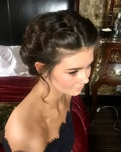 Haircut Pompadour, Modern Bridal Hair, Dyson Airwrap, Work Hair, Bridal Hair Makeup, Short Haircuts For Women, Makeup Services, Hair Up Styles, Men's Haircut