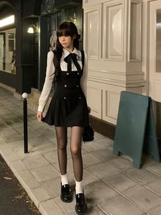 Korean Fashion Elegant, Y2k Mini Dress, Wanna Recreate, Korean Female Fashion, Elegant Dresses Short, 파티 드레스, Short Party Dress, Styling Inspiration, Pinterest Closet