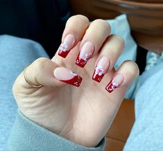 red floral nails Red Floral Nails, Bold Nail Designs, Hawaiian Nails, Red Summer Nails, Summer Nails 2024, Red Acrylic Nails, Summery Nails, Hot Girl Summer, Nails 2024