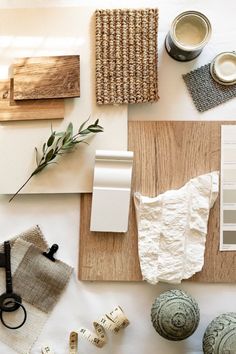 moodboard van natuurlijke materialen voor een interieur in een bovenaanzicht Materials Board Interior Design, House Color Palettes, Material Board, Interior Design Boards, Material Palette, Interior Design Mood Board, Mood Board Design, Paint Colors For Home