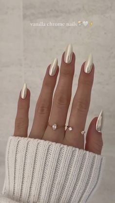 Nail Inspo Summer Kutek Disney, Makijaż Smokey Eye, White Nail, Prom Nails, Minimalist Nails, Funky Nails