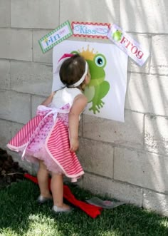 Princess Pinata, Pinata Ideas, Princess Party Games, Frog Birthday, Prince Party