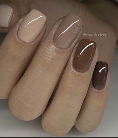 Fall Shades Nails, Neutral Fall Colors For Nails, Tan And Cream Nails, Coffee Cream Nails, Nude Fall Nails Short, Creme Brown Nails, Cappuccino Nails Color, Fall Nails For Tan Skin, Tan Short Nails