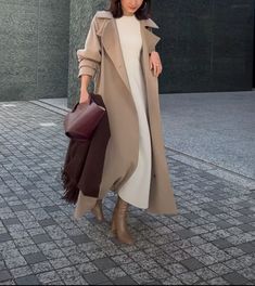 Teacher Appropriate Outfits, Abaya Designs Latest, Modern Hijab Fashion, Classy Winter Outfits, Winter Fashion Outfits Casual, Easy Winter Outfit, Hijab Fashion Inspiration, Classy Casual Outfits, Fashion Victim