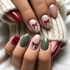 Christmas Themed Gel Nails, Nails Idea For Christmas, Christmas Nails Gift Design, Nail Idea Christmas, Non Christmas Nails, Nail Red Ideas, Christmas Ideas For Nails, Nail Christmas Simple, Cute Nails Christmas Simple