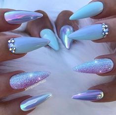 Gorgeous Reminds me of mermaids and unicorns Unicorn Nails Designs, Unicorn Nails, Mermaid Nails, Acrylic Nail Art, Pretty Acrylic Nails, Dope Nails, Valentine's Day Nails