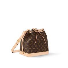 Petit Noé Monogram - Women - Handbags | LOUIS VUITTON ® Louis Vuitton Gifts, Trunk Bag, Spring Sandals, Wallet Pouch, Buckle Shoes, Monogram Bag, Fashion Jewelry Earrings, Modern Life, Spring Shoes