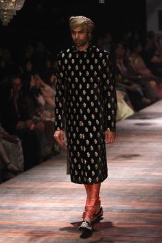 Sabyasachi at Lakmé Fashion Week winter/festive 2016 - Page 7 | Vogue | Vogue India Sherwani Design, Mens Evening Wear, Lakme Fashion Week 2016, Fashion Week Winter, Mens Indian Wear, Sherwani For Men, Designer Outfit