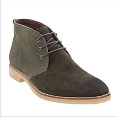 5x Host Pick Banana Republic - 8.5 Sweed Peter Boot (Chukka Looking Boot). Olive Green Color. Brand New Never Been Worn. With Box. Men's 8.5. Original Price Includes Tax. Any Questions - Feel Free To Leave A Comment Below. Marked Down For Limited Time Reposted - Not Clark’s Just Listed For Views. Khaki Suede Lace-up Boots, Flamboyant Natural, Olive Green Color, Desert Boots, Light Summer, Chukka Boots, Green Color, Natural Light, Banana Republic