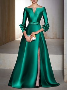 A-Line Evening Gown Elegant Dress Wedding Guest Floor Length Short Sleeve V Neck Pocket Satin with Rhinestone dress to impress 2024 2024 - $139.99 Green Dress Formal, Party Floor, Red Green Dress, Elegant Wedding Guest Dress, Gown Elegant, Formal Cocktail Party, Formal Wedding Guests, Dresses Formal Elegant, Evening Gowns Elegant