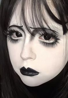 White Foundation Makeup Looks Goth, White Foundation Makeup Looks, Goth Foundation, Trad Goth Art, Gothic Doll Makeup, Ghost Makeup Pretty, Goth Drag Makeup, Goth Makeup Hooded Eyes, Goth Doll Makeup