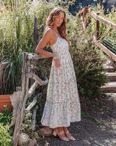 F00181852-103 Strap Dress Summer, A Line Maxi Dress, Tie Maxi Dress, Cami Maxi Dress, Holiday Floral, Clothing Summer, Elegant Casual, Vacation Dresses, Dress Maxi