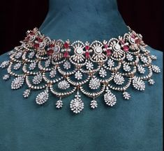 Chinese Jewelry Traditional, Ad Jewellery, Diamond Jewlery, Bridal Necklaces, Jewelry Cartier, Beautiful Jewelry Diamonds, Choker Necklace Designs, Gold Items