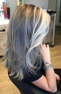 Long Hair Looks, Shoulder Length Haircuts, Long Silver Hair, Grey Hair Looks, Medium Length Haircuts, Hairstyles For Thick Hair, Haircuts For Thick Hair