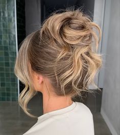 Updo With Curtain Bangs, High Bun Updo, Night Hair, Messy Updo