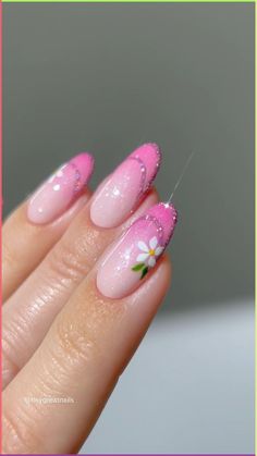 #pinknails #glitternails #frenchnails #nailinspo #flowernails #sparklynails #springnails #nails #ombrenails cute nails , almond nails , nail art tutorial, pastel nails #nailart #nailsofinstagram #naildesign Elegant Nails Classy Simple, Nails Classy Simple, Daisy Flower Nails, Elegant Nails Classy, Pink Nail Art Designs, Almond Nail Art, Simple Spring Nails