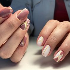 Are you tired of seeing plain, boring nails? Spice up your nails with these eye-catching Line Nail Designs! Cross Nail Art, Line Nail Designs, Boring Nails, Orange Acrylic Nails, Gold Chrome Nails, Blue And White Nails, Line Nail Art, Cross Nails, Tropical Nails