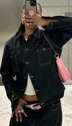 Outfits Asian, Pakaian Hipster, Tomboy Stil, Tomboy Outfit, Viral Aesthetic, Baggy Outfit Ideas, Chanel Lipstick, Workout Inspo, Tomboy Outfits