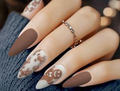 Gingerbread Nails Design, Christmas Nails For Natural Nails, December Nails Gingerbread, Gingerbread Nail Art Designs, Hot Cocoa Nails Design, Gingerbread Nails Art, Hot Chocolate Nail Art, Gingerbread Man Nails Design, Simple Gingerbread Nails