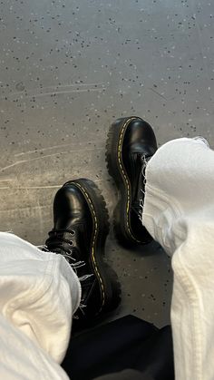 Loafers Aesthetic, Doc Martens Loafers, Gents Shoes, Funny Disney Memes, Chunky Shoes, Socks And Heels, Cool Instagram Pictures