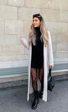 Look estiloso para você se inspirar Christmas Work Party, Elegantes Party Outfit, Christmas Party Outfit Work, Rok Outfit, Mode Casual, Work Party, Party Outfits, Autumn Outfit, Fall Fashion Outfits