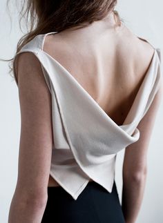 Sukienki Maksi, Detail Couture, Elegant Drapes, Draped Top, Backless Top, Minimal Chic, Sewing Inspiration